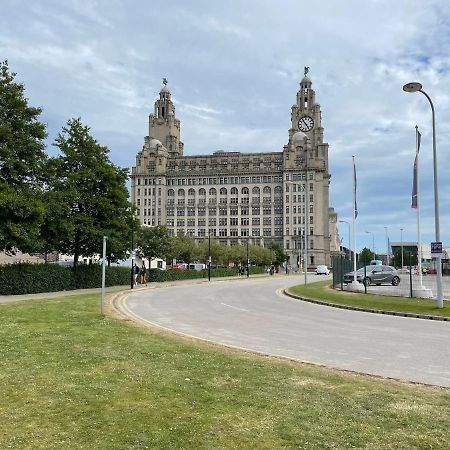 Liverpool City Princes Dock Apartment Esterno foto